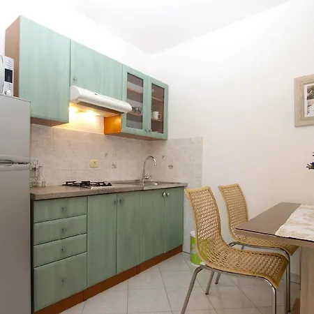 Holiday home Mit Privatpool Fuer 8 Personen Ca 120 Qm In Valbandon, Istrien Istrische Riviera Valbandon